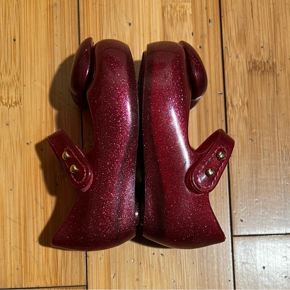 Mini Melissa Glittery Red Heart Shoes - Picture 7 of 12